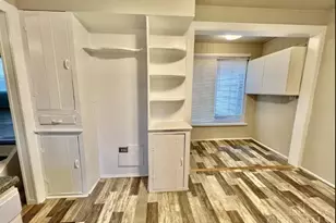 2281 E Galbraith Rd, Reading, OH 45237 - Photo 4