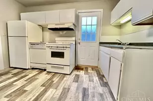 2281 E Galbraith Rd, Reading, OH 45237 - Photo 2