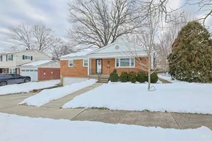 5528 Cove Ct, Delhi Township, OH 45238 - Photo 2