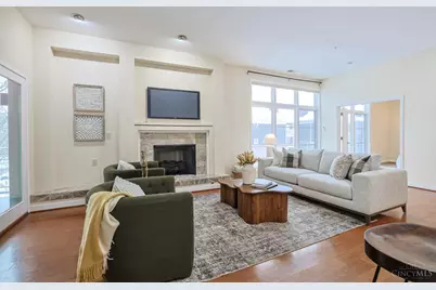 9348 Towne Square Avenue #4, Blue Ash, OH 45242 - Photo 8