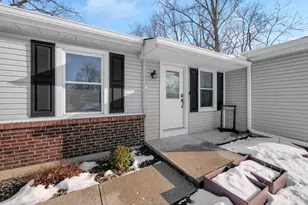 21050 Alpine Dr, Lawrenceburg, IN 47025 - Photo 2