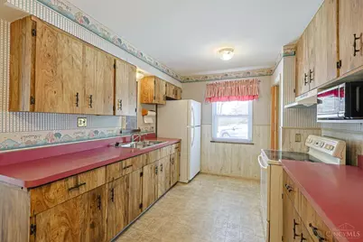 103 W Crest Drive, Reading, OH 45215 - Photo 12