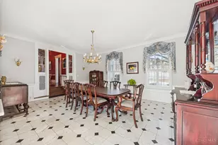 95 E Fountain Ave, Glendale, OH 45246 - Photo 28