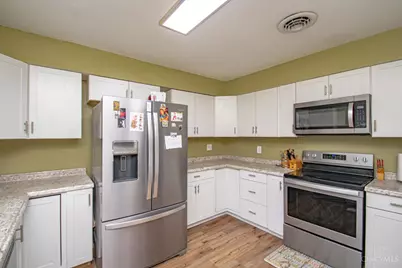 9500 Arnett Drive, Jefferson Twp, OH 45347 - Photo 10