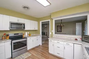 9500 Arnett Dr, Jefferson Twp, OH 45347 - Photo 8