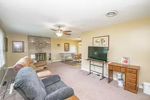 9500 Arnett Dr, Jefferson Twp, OH 45347 - Photo 6