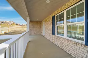 450 Hamilton View Dr, Hamilton, OH 45013 - Photo 8