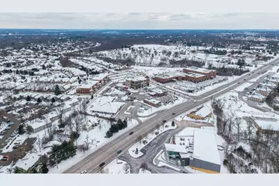 230 Vintage Club Drive #205, Montgomery, OH 45249 - Photo 32