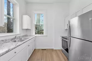 3138 Woodburn Ave, Cincinnati, OH 45207 - Photo 4