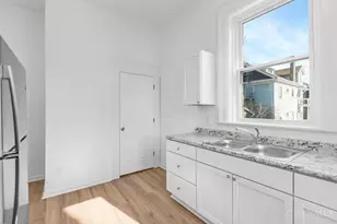 3138 Woodburn Ave, Cincinnati, OH 45207 - Photo 6