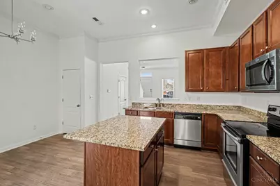 1443 Laurel Park Drive, Cincinnati, OH 45214 - Photo 10