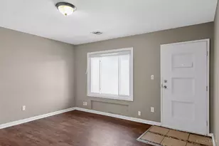 3099 Niagara St, Cincinnati, OH 45251 - Photo 4