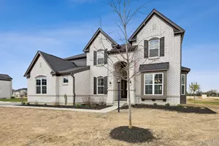 689 Bottega Dr, Washington Twp, OH 45458 - Photo 2