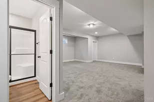 6812 Cork Dr, West Chester, OH 45069 - Photo 74