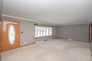 5463 Mississippi Dr, Fairfield, OH 45014 - Photo 2