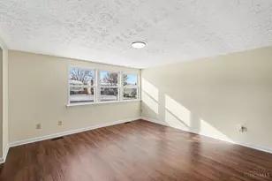 11586 Pippin Rd, Colerain Township, OH 45231 - Photo 6