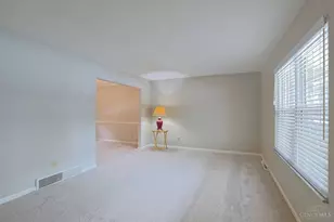 8488 Holiday Hills Dr, Cincinnati, OH 45255 - Photo 4