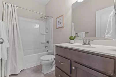 1382 Brookchase Circle, Hamilton Township, OH 45039 - Photo 24