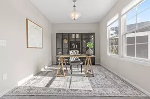 1382 Brookchase Cir, Hamilton Township, OH 45039 - Photo 6