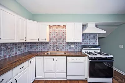 2660 Coshocton Court, Miami Township, OH 45233 - Photo 16