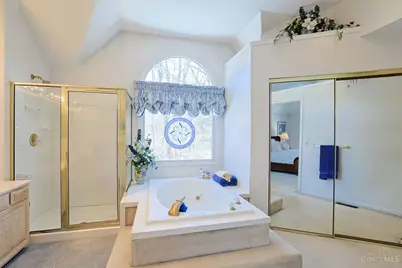 11108 Huntwicke Place, Blue Ash, OH 45241 - Photo 26