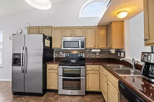 418 Lake Front Dr, Lebanon, OH 45036 - Photo 10