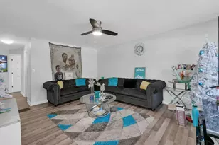 857 Steffen Ave, Cincinnati, OH 45215 - Photo 4