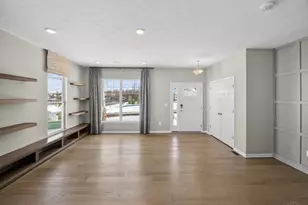 5467 Pacific Crst Ln, Fairfield Township, OH 45011 - Photo 4