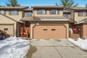 256 Centerbury Ct, Springdale, OH 45246 - Photo 1