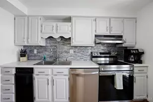 10810 Lakehurst Ct, Sycamore Township, OH 45242 - Photo 18