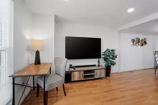 10810 Lakehurst Ct, Sycamore Township, OH 45242 - Photo 8