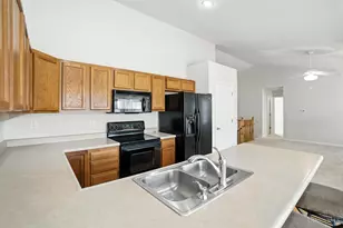 2139 Castle Pines Ct, Hamilton, OH 45013 - Photo 10