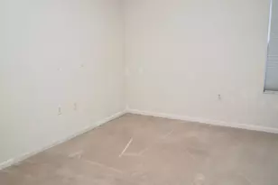 5320 Meadow Walk Ln, Green Township, OH 45247 - Photo 8