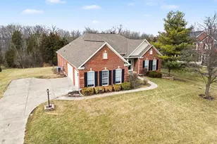 527 Sage Run Dr, Turtle Creek Township, OH 45036 - Photo 2