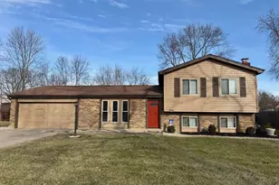 7966 Country Green Ct, West Chester, OH 45069 - Photo 1