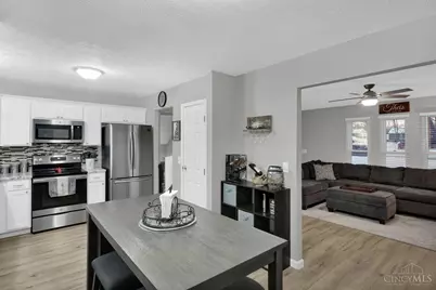 7966 Country Green Court, West Chester, OH 45069 - Photo 10