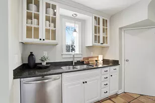 1 Hilltop Ln, Cincinnati, OH 45208 - Photo 16