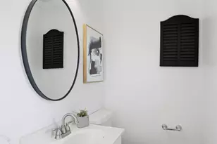 1 Hilltop Ln, Cincinnati, OH 45208 - Photo 24