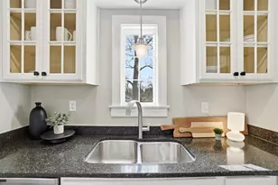 1 Hilltop Ln, Cincinnati, OH 45208 - Photo 18