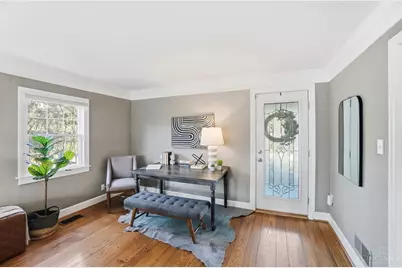 1 Hilltop Lane, Cincinnati, OH 45208 - Photo 6