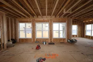 5981 Hawks Ln, Miami Township, OH 45150 - Photo 2