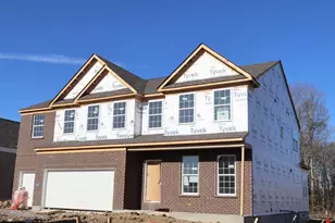 5981 Hawks Ln, Miami Township, OH 45150 - Photo 2