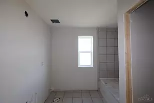 5981 Hawks Ln, Miami Township, OH 45150 - Photo 8