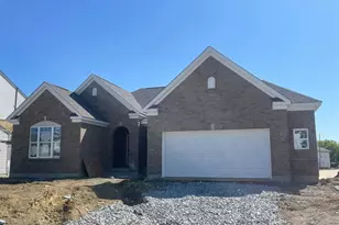 5978 Hawks Ln, Miami Township, OH 45150 - Photo 12