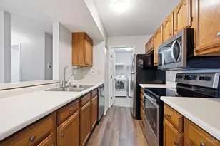 7633 Montgomery Rd, Sycamore Township, OH 45236 - Photo 14