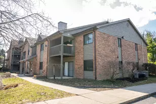 7633 Montgomery Rd, Sycamore Township, OH 45236 - Photo 2