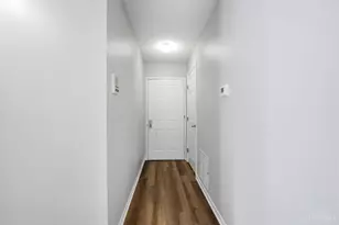 7633 Montgomery Rd, Sycamore Township, OH 45236 - Photo 8