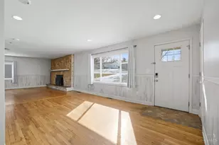 5744 Lynn St, Franklin Township, OH 45005 - Photo 6