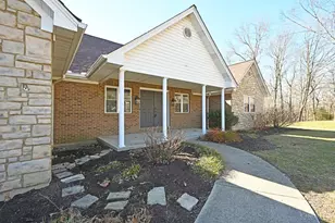 1081 Sedgefield Ct, Hamilton Township, OH 45039 - Photo 2