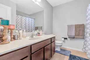 8016 E Summerlin Ct, Liberty Township, OH 45044 - Photo 16